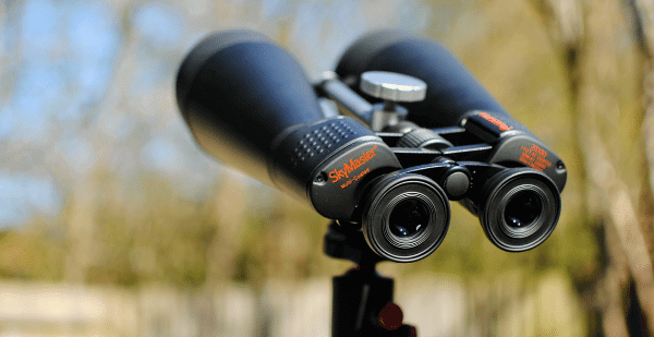 best zoom binoculars